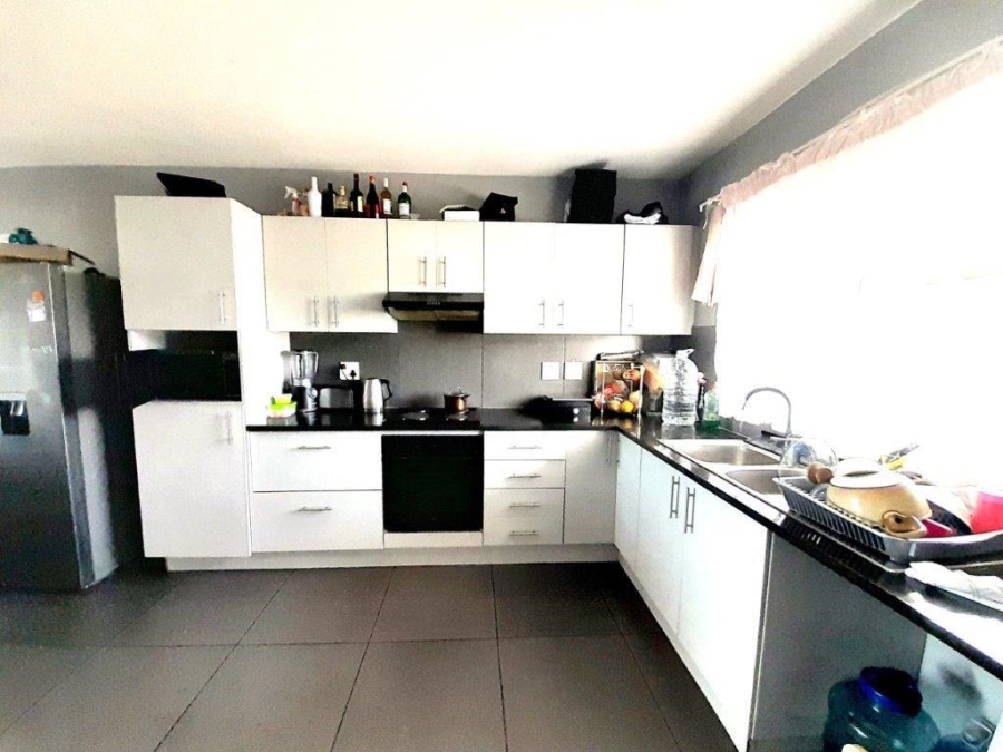 2 Bedroom Property for Sale in Burgundy Estate Western Cape